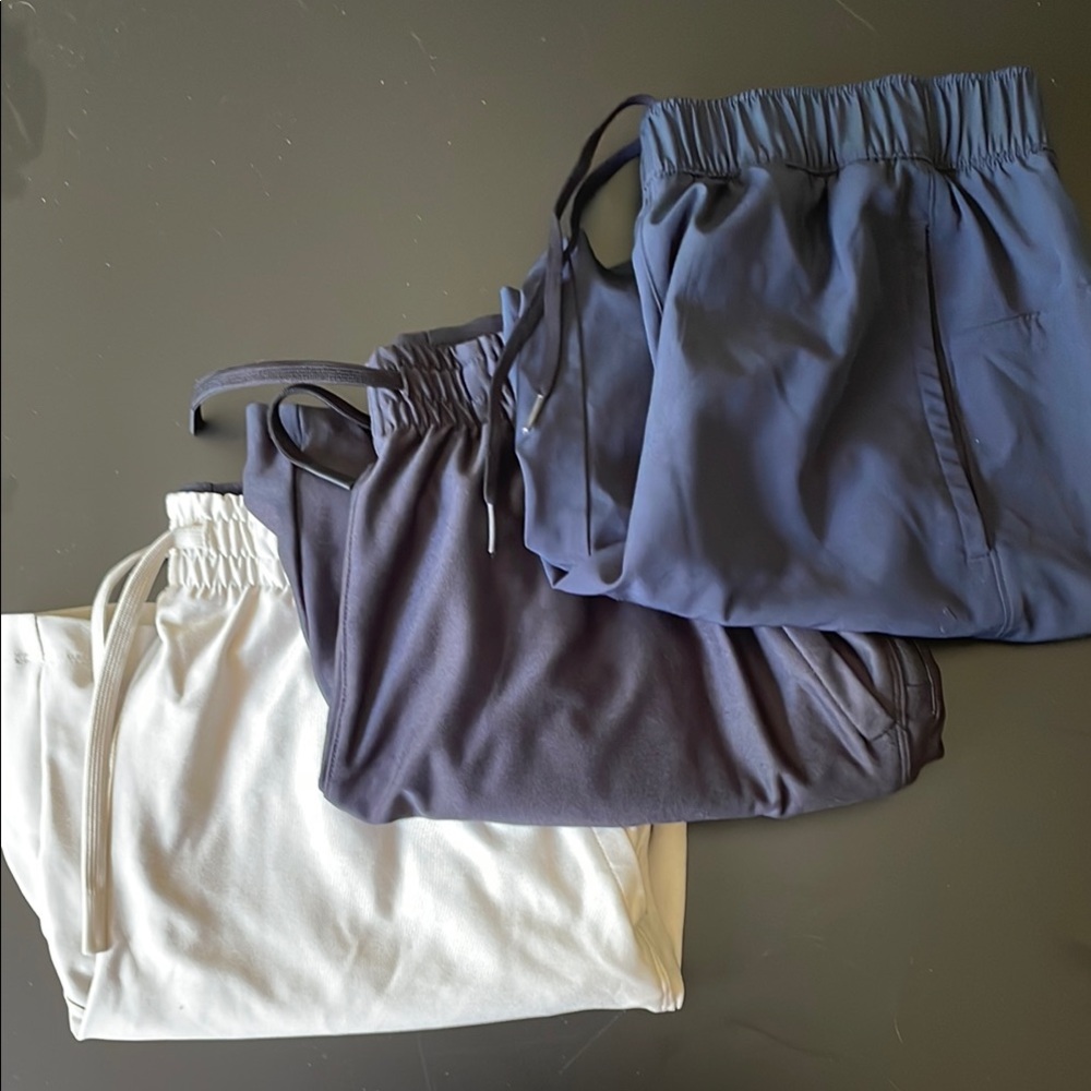 Old Navy Blue and White and black mens shorts with Elastic Waistband size small.